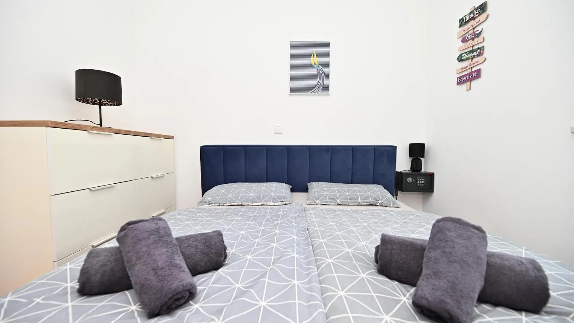 Apartment Heidi With Parking Zadar