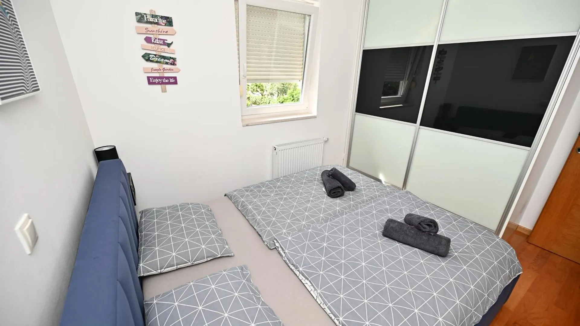 Apartment Heidi With Parking Zadar